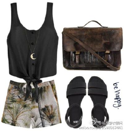今年露脐装火热回潮，fashion的你开始考虑入手了吗！~~短裤：MAURO GRIFONI；鞋：ASOS