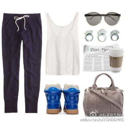 运动style来一套！就爱舒服的帅气感！背心：Anne Vest Perforated ；运动裤：J.Crew Skinny fleece pant；运动鞋：MAISON MARTIN MARGIELA；包包：ALEXANDER WANG ！