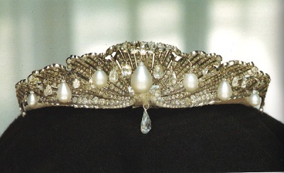 Mellerio dits Meller Tiara c.1867 - Made For Queen Isabella II Of Spain In The Shape Of A Scallop Shell Set With Diamonds,