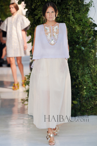 西班牙传统工艺的浪漫主义表达！Delpozo 2014春夏女装秀