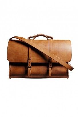 Buy bespoke hand-made bags by Etwas, the Brooklyn based design studio now online in the UK and Europe from I Like It Here Boutique. The Standard Messenger or Dispatch bag is made from robust thick lea…