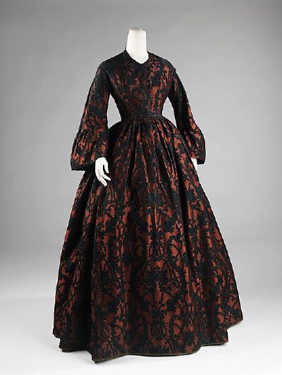 1860-62 evening dress