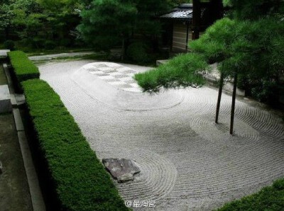 日本枯山水庭园