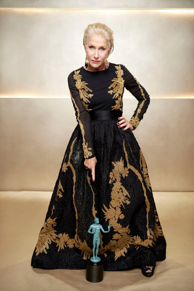 第七十九届（2006—2007） 海伦·米伦 Helen Mirren 性别: 女 星座: 狮子座 出生日期: 1945-07-26 出生地: 英国,伦敦,奇西克 职业: 演员 / 导演 / 制片 更多外文名: Ilyena Lydia Vasilievna Mironov (本名) / Popper…