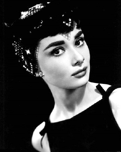 奥黛丽·凯瑟琳·范·赫姆斯特拉·赫本-鲁斯顿（Audrey Kathleen van Heemstra Hepburn-Ruston）