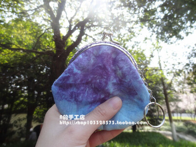 纯手工轧染蓝紫色肌理棉麻8.5口金包