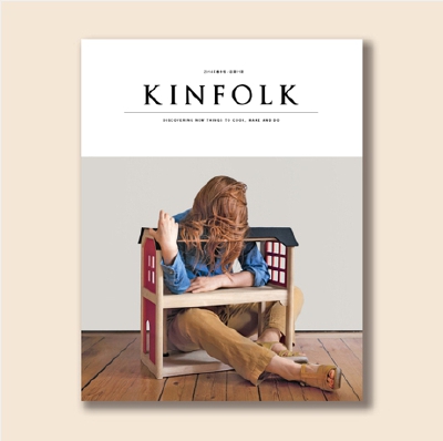 作为全球知名生活方式季刊，Kinfolk每期都包含动人的文字与股故事，深入有趣的采访，用美好的排版呈现，搜索和记录生活，以及与生活息息相关的食物，家居和旅行。想要追求品质生活的赶紧看过来！