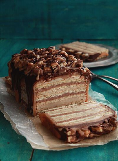 no bake Snickers Icebox Cake - ohhzz yeah