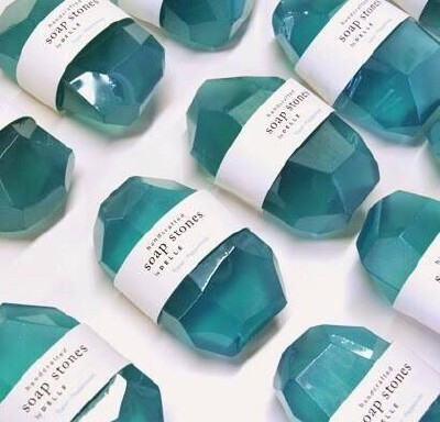 pelle soap stones