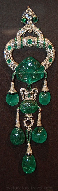 EMERALD EMPIRE / Car...