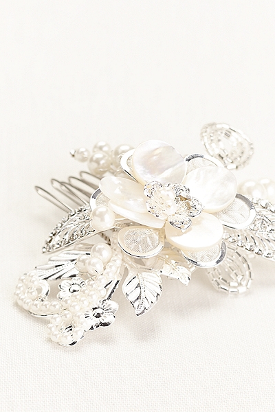 Mother of Pearl Mixed Media Comb Style 婚礼 发饰 头饰 珠宝