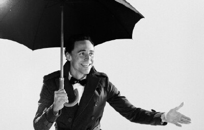 #HQ##Tom Hiddleston# by Jamie Baker【补档重传】抖森此套图为The Quarterly 2011年春季刊所拍摄 前5张为超清原图→IMGBOX: O网页链接 百度相册：O网页链接 度盘：O网页链接 后面几张来自摄影师网站和杂志封面内页