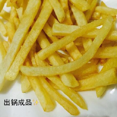 今天的素材栏目就是吃货专场，教你简单9个步自己在家做好吃的薯条，堪称吃货宅男宅女生存必备技能，有机会自己试试喽。