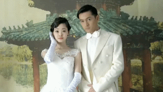 【GIF】《伪装者》第十六集 #胡歌伪装者# #伪装者# 明台曼丽拍结婚照