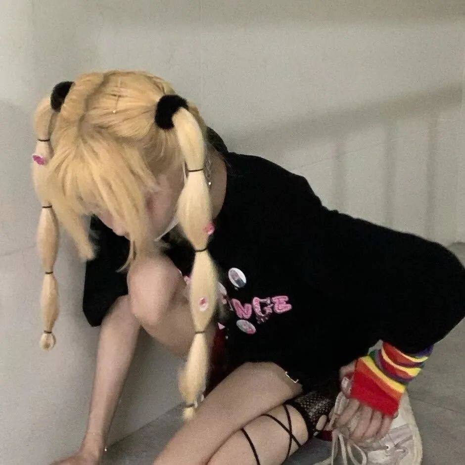 女头.