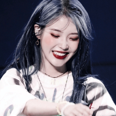 你凭什么不努力又什么都想要
cr.iu_bluewing
李知恩 || 赖渊