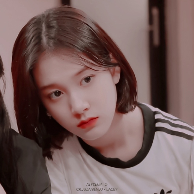 • STAYC Yeeun