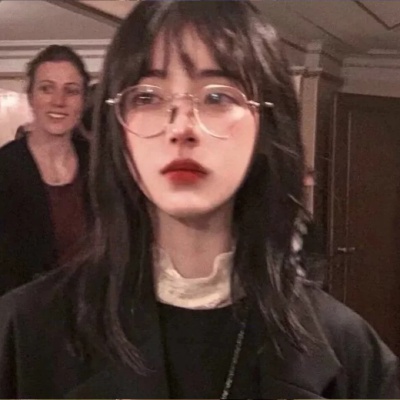 绝美的女生头像
