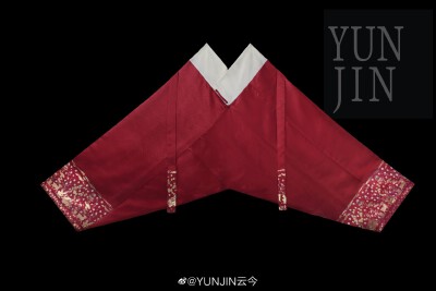 【云今YUNJIN】明制.仿定陵交领中单/无袖暗摆褡护+明制.绯红织金.仿定陵袴