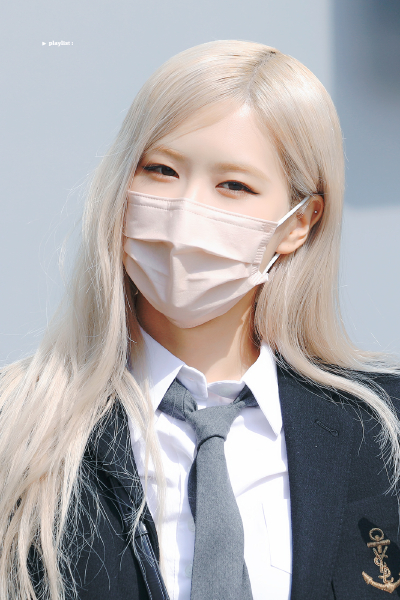 BLACKPINK朴彩英ROSÉ
cr.Playlist211