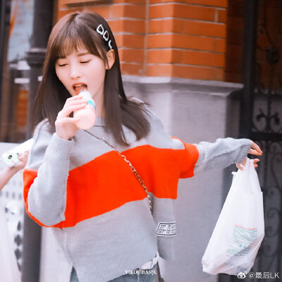 鞠婧祎。