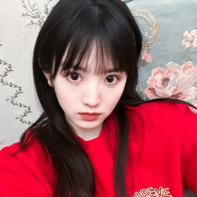 田曦薇。