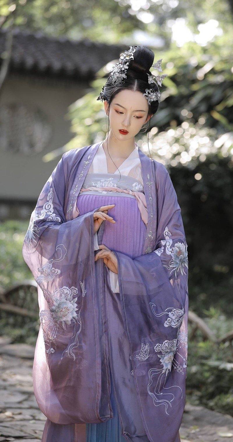 稳重