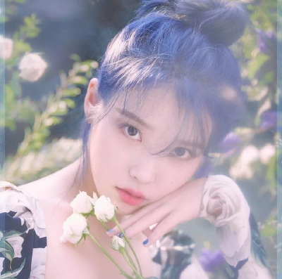 iu/李知恩