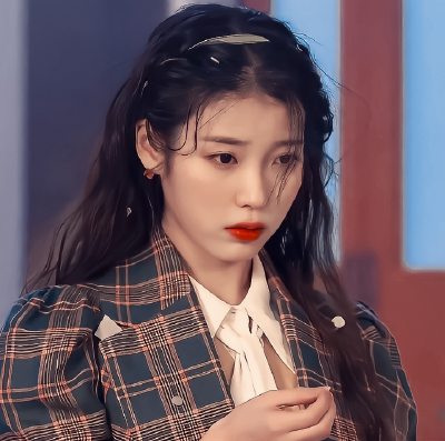 iu/李知恩