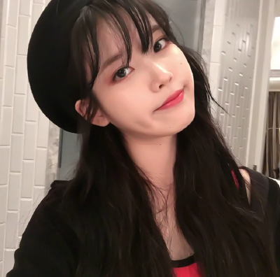 iu/李知恩