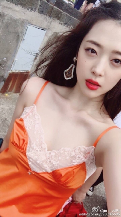 sulli
