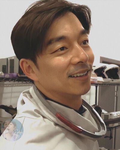 孔侑