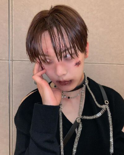 尹产贺
sanha