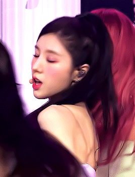 loona