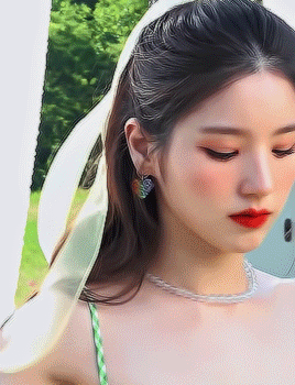 loona