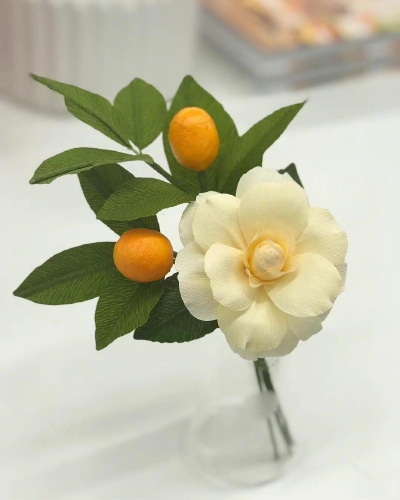 纸艺花，艺术家 Suzonne Stirling