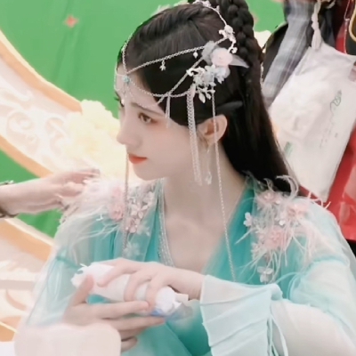 呜呜呜.快改小凤凰.图糊我的错QAQ
鞠婧祎可二改 注明池娪