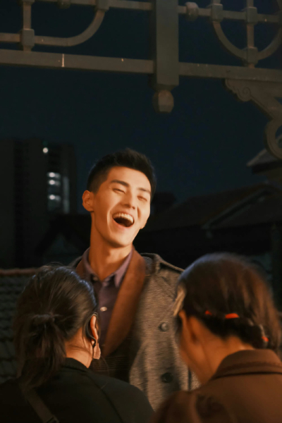 肖凯中，1994年9月3日出生于湖北省武汉市，中国内地影视男演员、流行乐 歌手。 2019年，作为选手参加腾讯视频青年团训选秀节目《创造营2019》，最终获得第33名。2020年，参演古装玄幻网络剧《我的宠物少将军》[2]；…