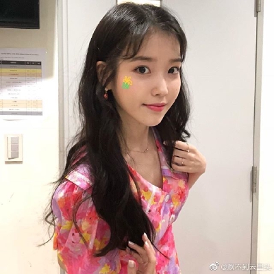 iu李知恩头像壁纸