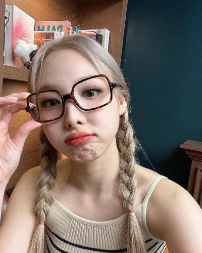 TWICE 林娜琏 自拍