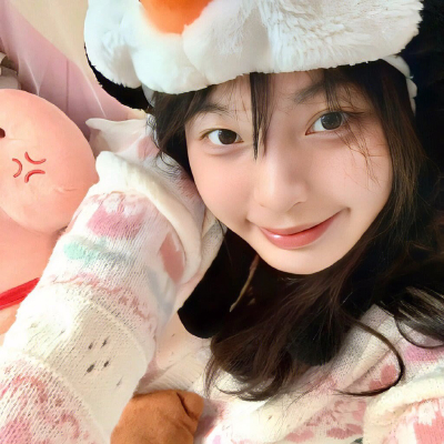 女