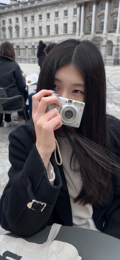 ins高级感女生壁纸