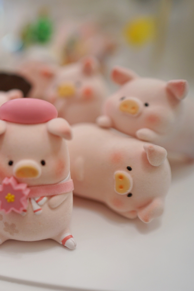 一不留神就揣了猪圈出门了hhhhhh！
春日晒猪崽鸭