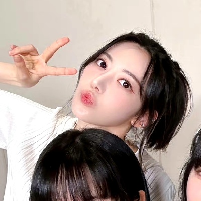 LESSERAFIM团头 可二改