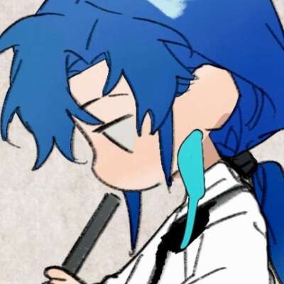 我觉得小鸿挺萌的
