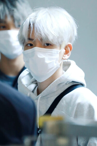 bullet_bbh｜边伯贤