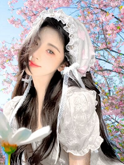 鞠婧祎