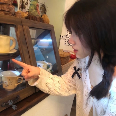 女生
