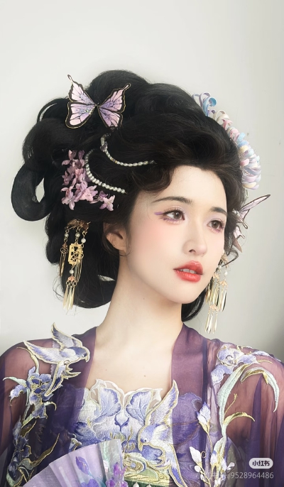 小红书 一束青