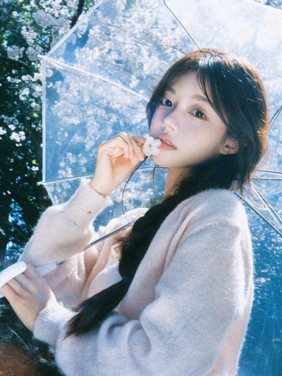 见个面吧，在樱花树下
摄影:@藏弓U ​